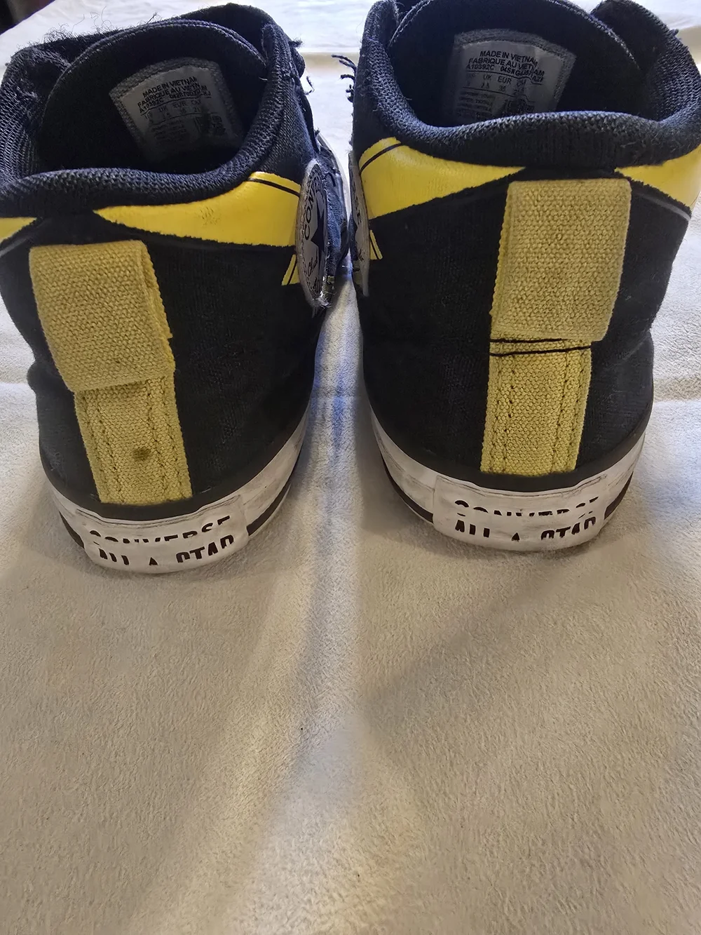 Converse Chuck Taylor Youth 3 Black Yellow Lightning High Top Sneakers